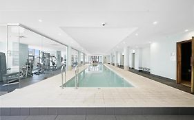 The Alexander Apartments - Harbour Views, Parking, Pool, 24Hr Concierge